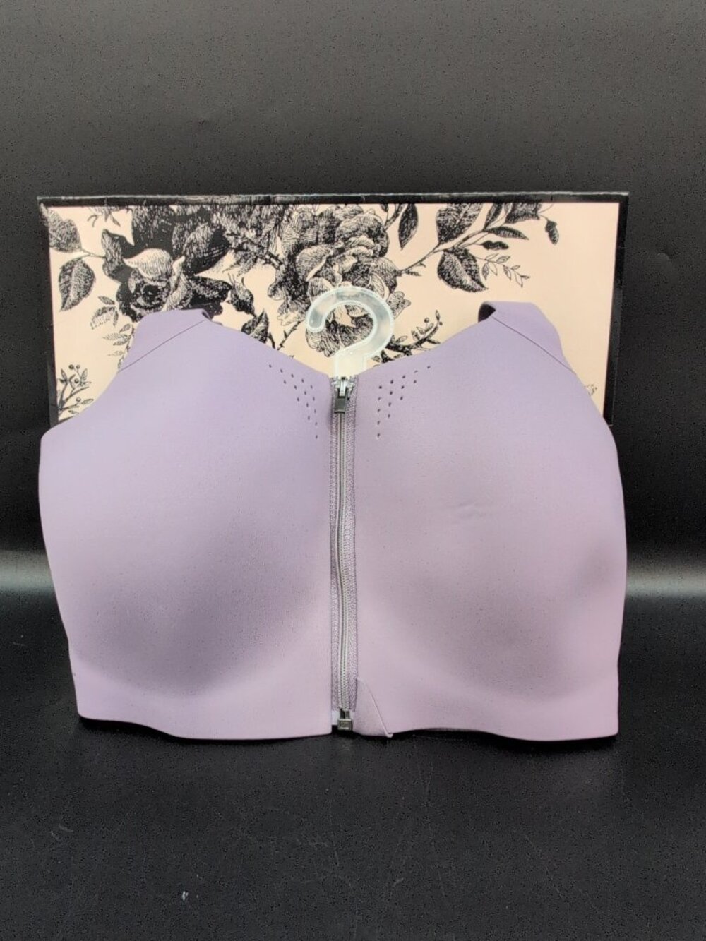 Victoria Secret VSX Featherweight Max Front Close Sports Bra 38DD Purple